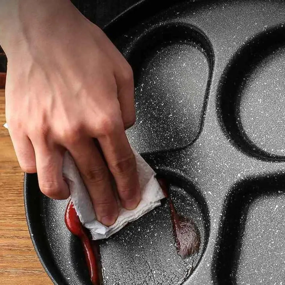 Mini 4 Grids Fried Egg Pan Rapid Heating Anti -scald Handle Divided Egg Skillet Non-stick Flat Bottom Pancake Pan Breakfast